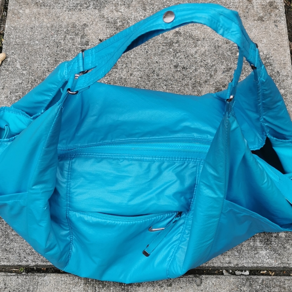 Nike duffle bag - Picture 4 of 4